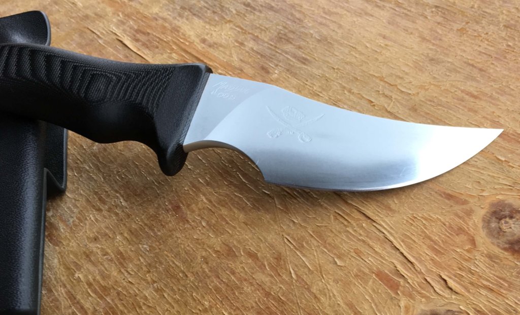Rhino knive
