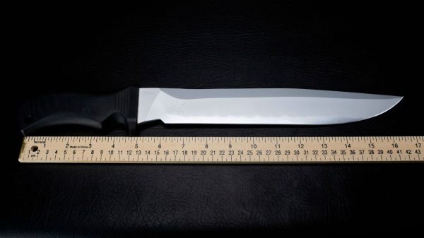 Ogoun Knife by Mad Dog Knives
